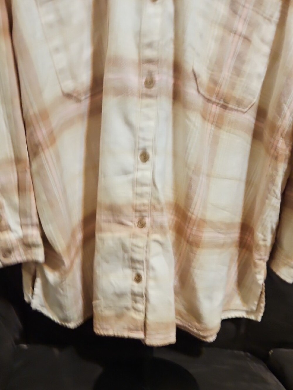 Old Navy Cream, Pink and Tan Plaid Button-Down Shirt - Picture 3 of 10